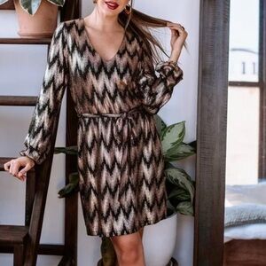 Veronica M Chevron Print Black and Rose Gold Shimmer Shift Dress with Belt XS